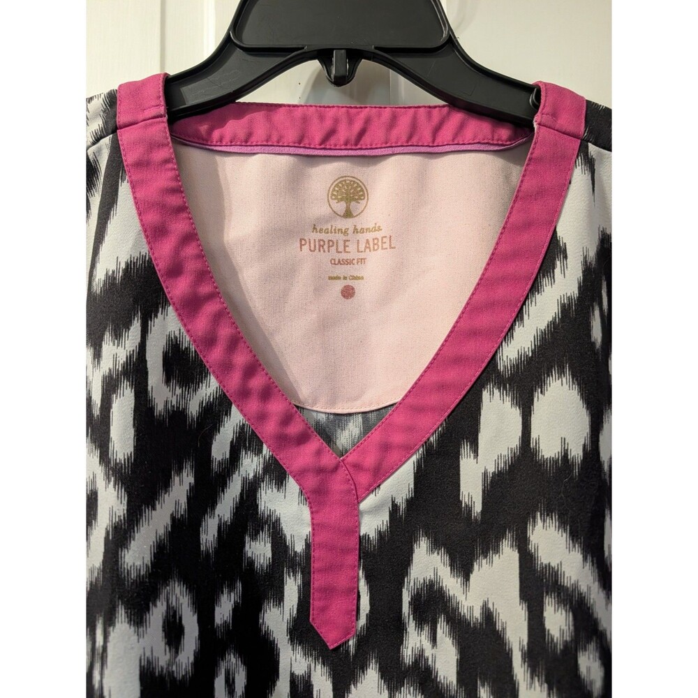 Healing Hands Purple Label Scrub Top Womens S Black White Ikat Pink Trim - Picture 5 of 10